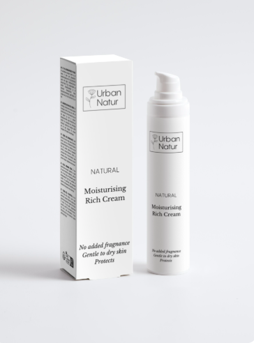 Crema hidratante nutritiva Urban Natur con envase y caja, cuidado facial reconfortante para piel seca o con sensación de tirantez.